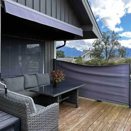 Opplev Vesteralen Og Lofoten. Holiday home *